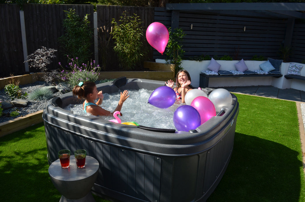 RotoSpa DuraSpa S160 Hot Tub/Cold Plunge (6 Person)