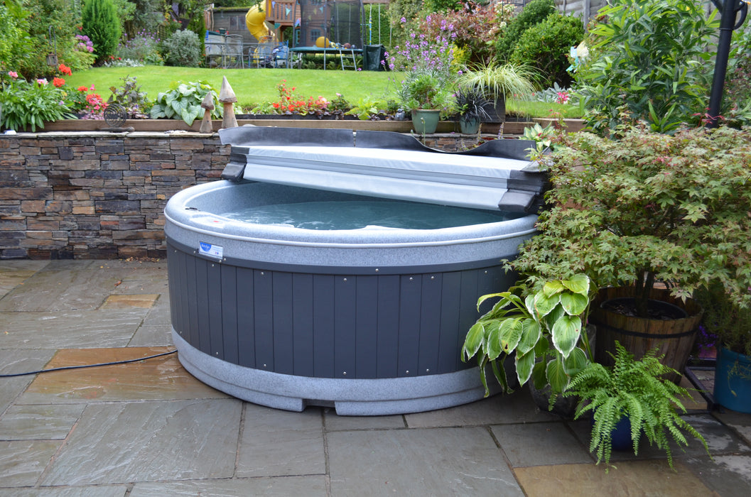 RotoSpa Orbis Hot Tub/Cold Plunge (5 Person)