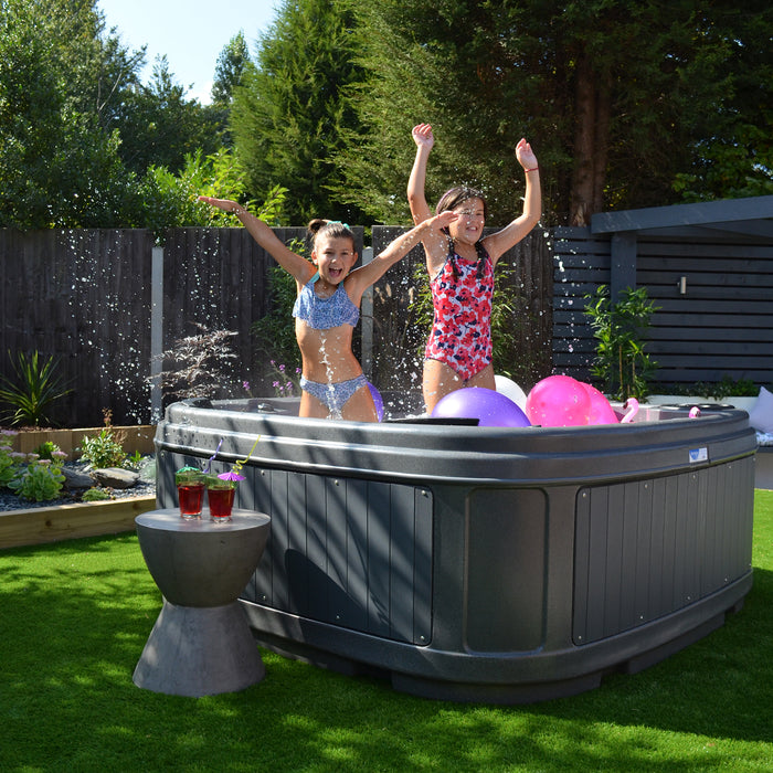 RotoSpa DuraSpa S160 Hot Tub/Cold Plunge (6 Person)