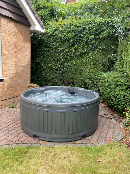 RotoSpa Orbis Hot Tub/Cold Plunge (5 Person)